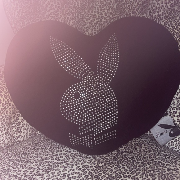 Rinstone Playboy Pillow🖤 - Picture 4 of 8